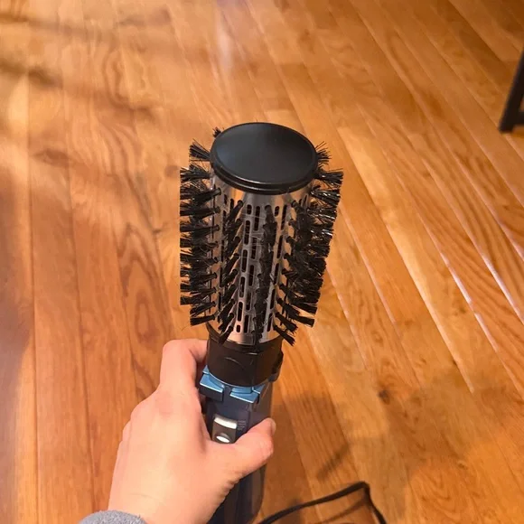 BaByliss Nano Titanium Blue Styling Brush - Picture 5 of 5